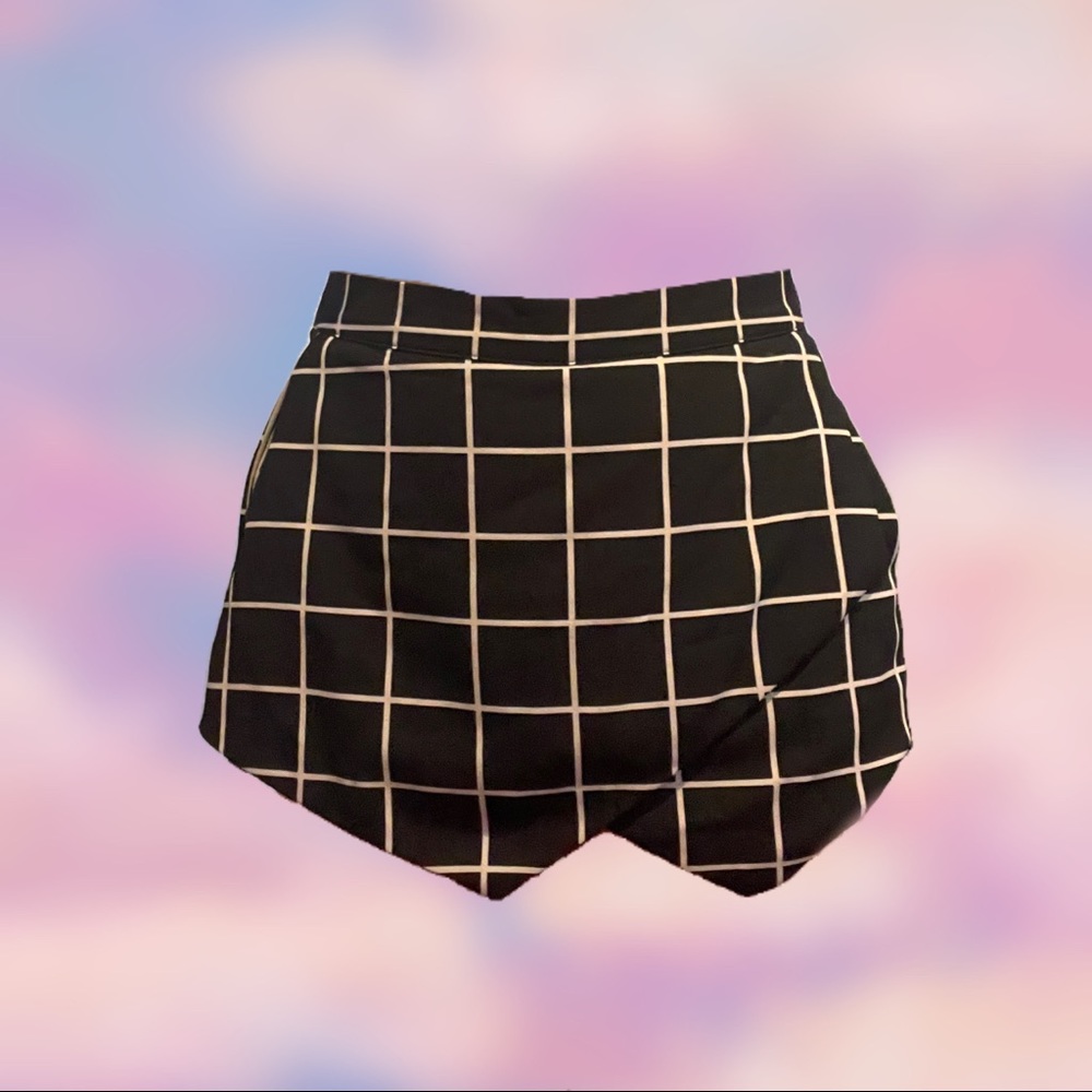 Asymmetric skort with pockets !